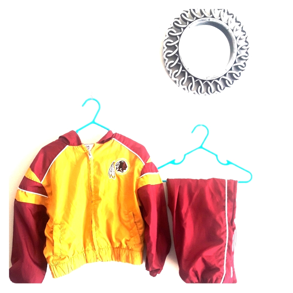 Size 4T NFL Redskins Sweatsuit
